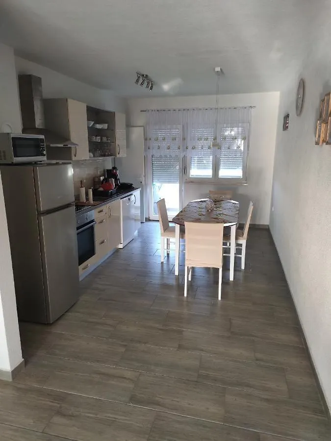 Apartments By The Sea Fazana - 21360